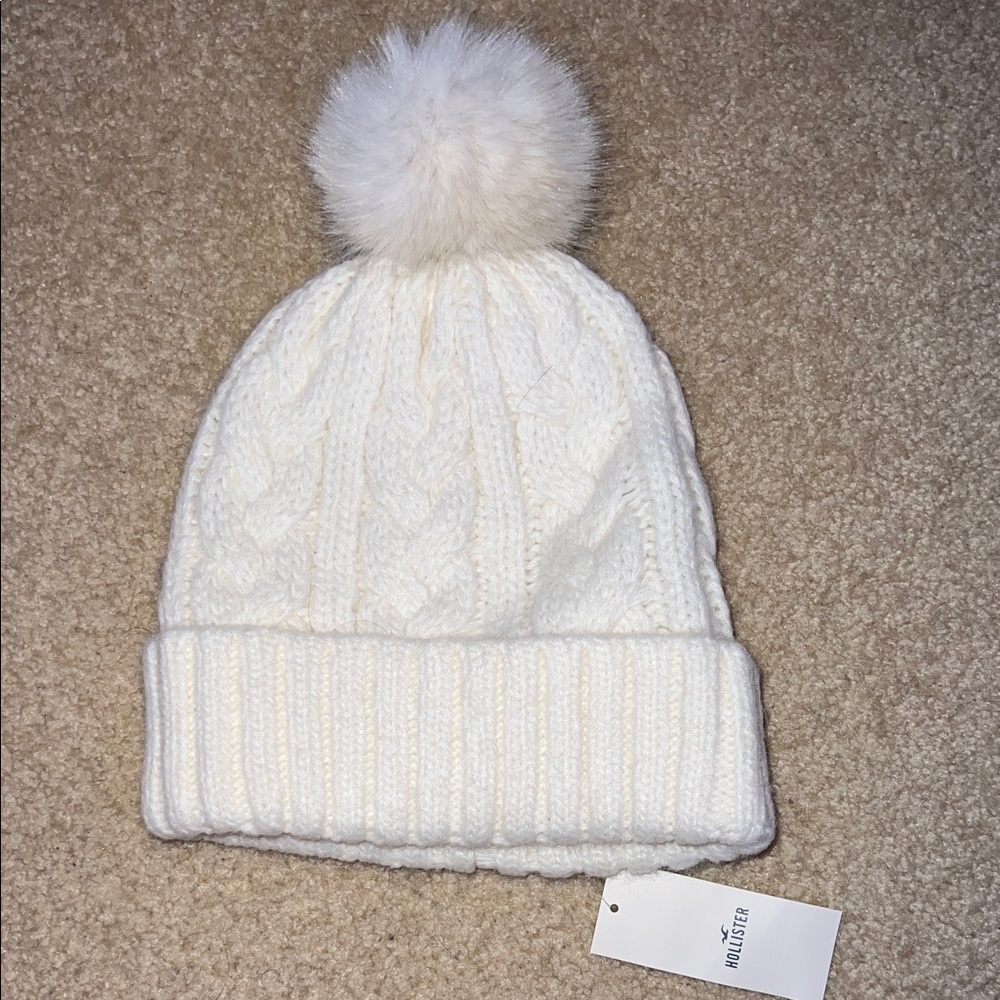 Hollister Cream Cable Knit Beanie with Pom Pom